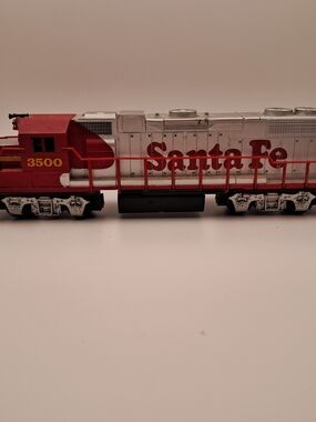 Vintage HO Scale Life-Like GP38 Diesel Locomotive – Santa Fe #3500